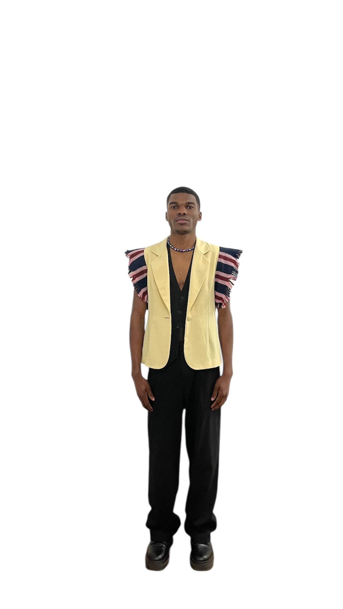 Veste beige à épaulette